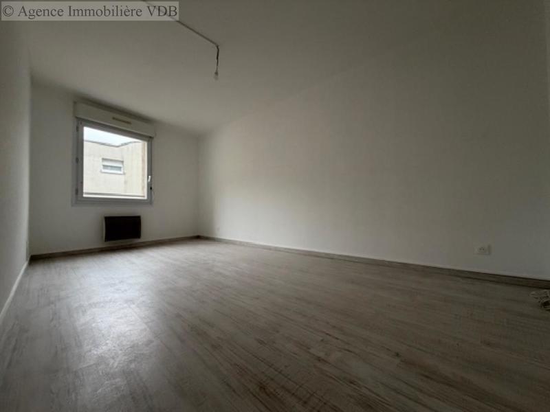 Appartement - 99 m² - 4 pièces