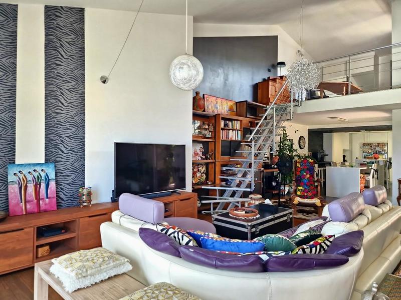 Villa - 371 m² - 6 pièces