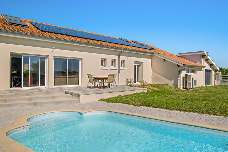 Maison - 156 m² - 7 pièces