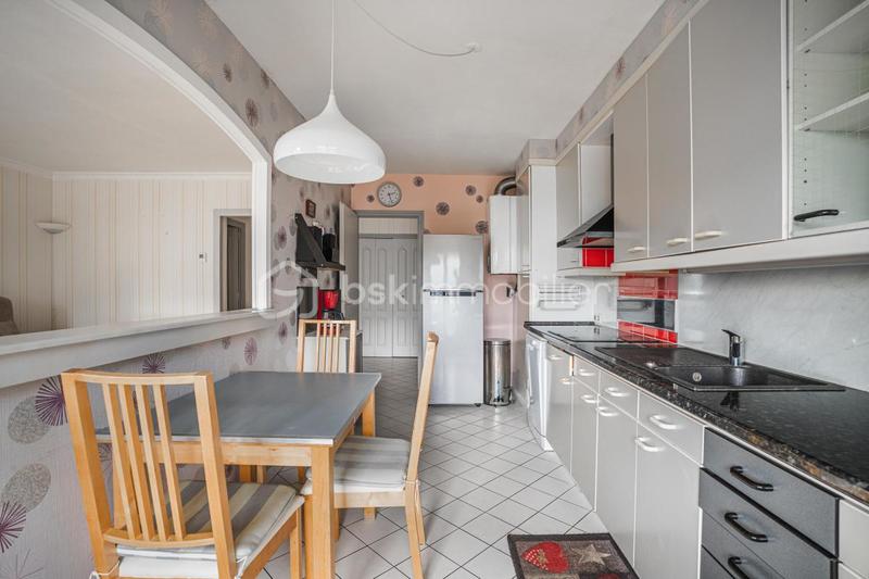 Appartement - 90 m² - 4 pièces