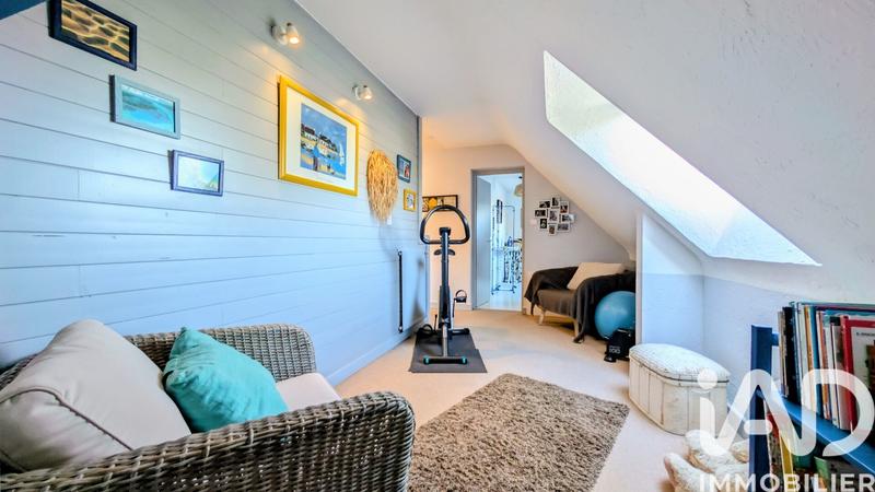 Maison - 163 m² - 9 pièces