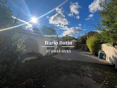 Villa - 202 m² - 6 pièces