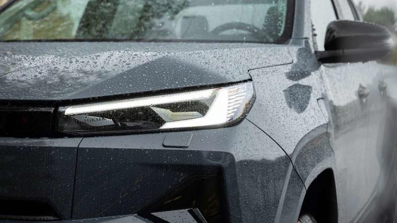 Toyota Hilux New 2.8 204 Bva Invincibl