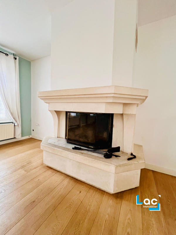 Maison ancienne - 179 m² - 7 pièces