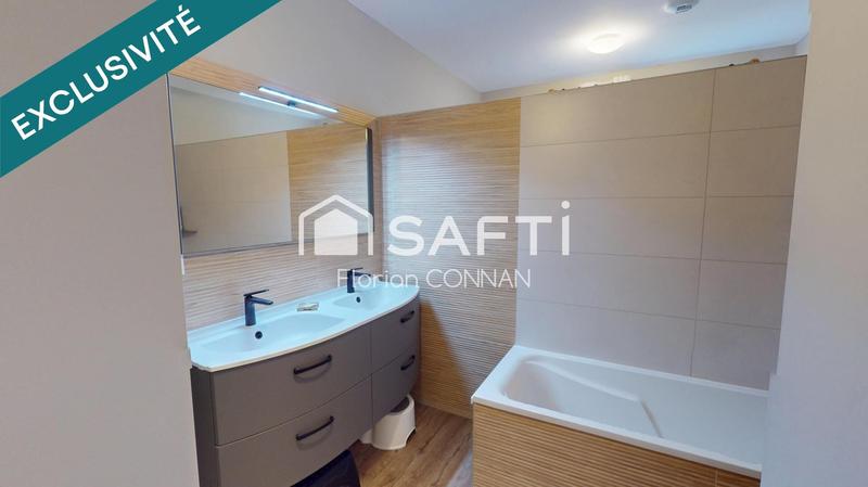 Maison - 225 m² - 9 pièces