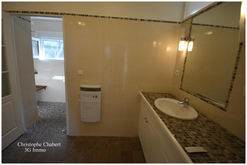 Maison - 265 m² - 9 pièces