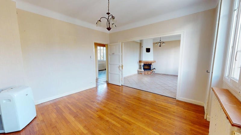 Maison - 120 m² - 6 pièces