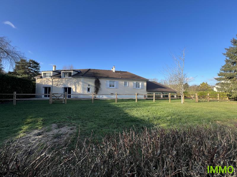 Maison contemporaine - 190 m² - 8 pièces