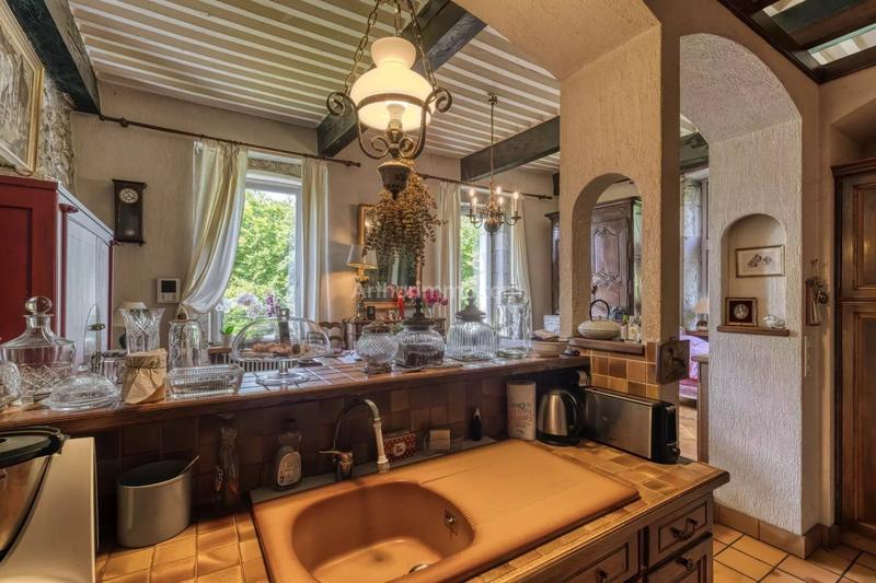 Maison - 500 m² - 10 pièces