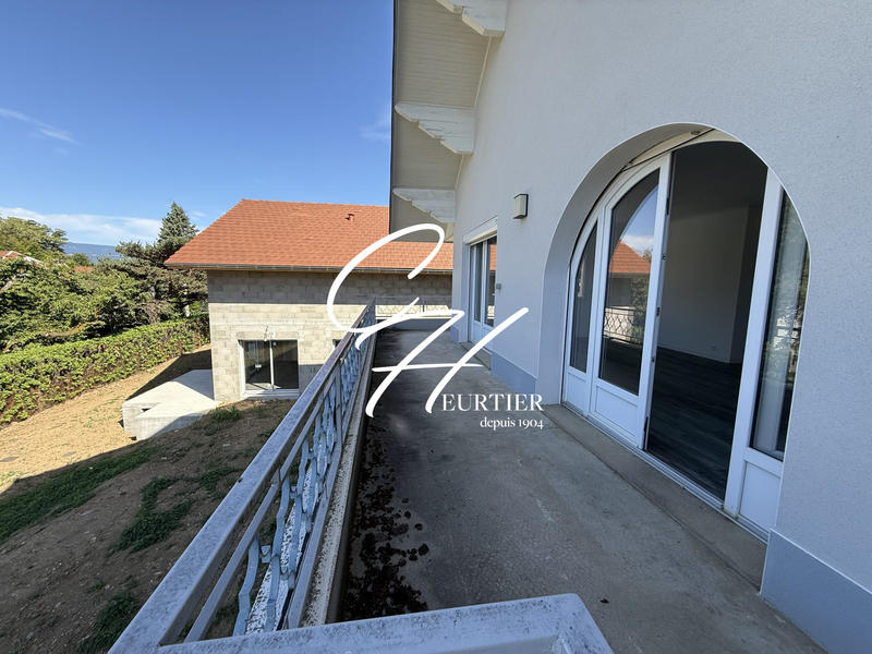 Appartement - 130 m² - 5 pièces