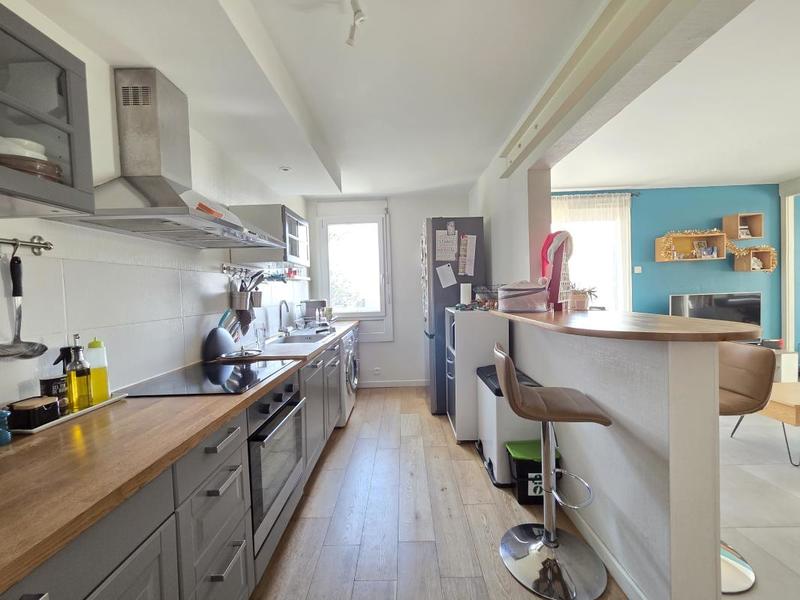 Appartement ancien - 83 m² - 4 pièces