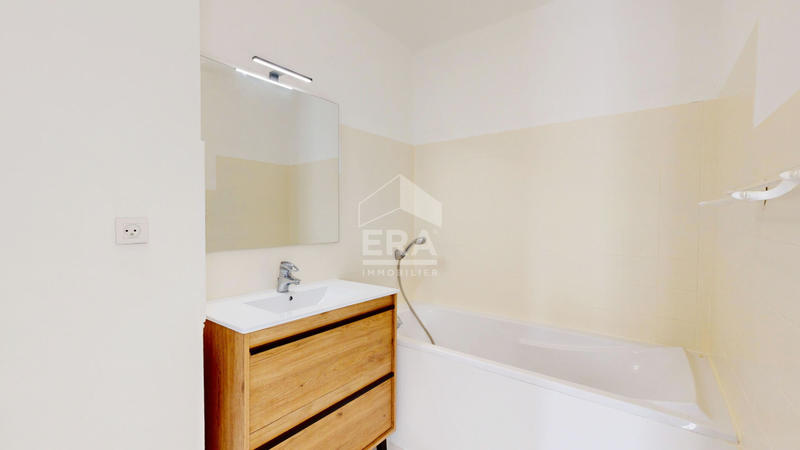 Appartement - 111 m² - 5 pièces