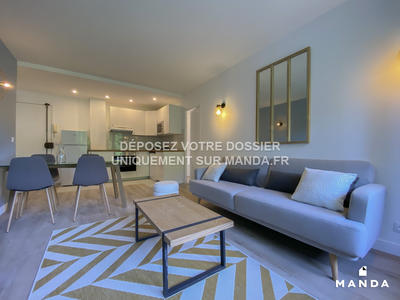 Chambre - 9 m² - 4 pièces