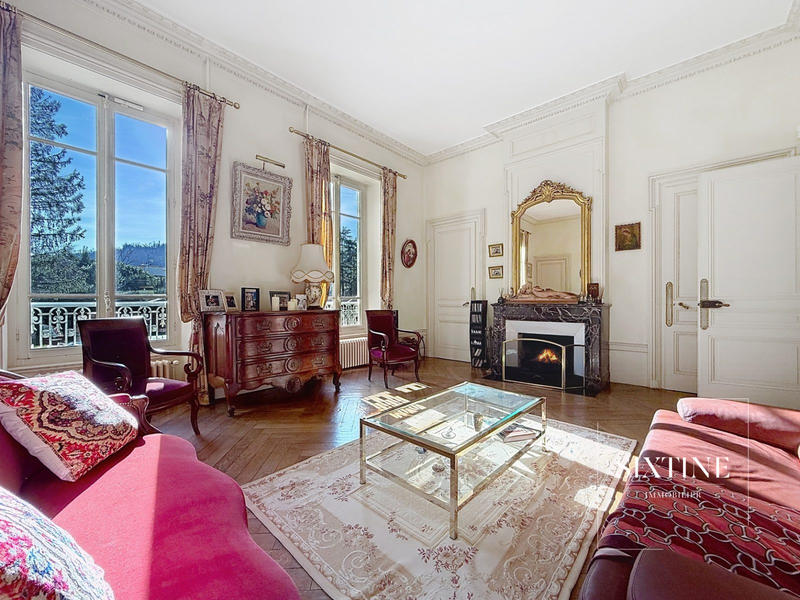 Manoir - 330 m² - 11 pièces