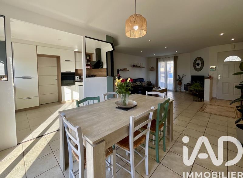 Maison - 102 m² - 4 pièces