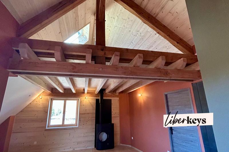 Appartement - 99 m² - 4 pièces