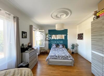 Appartement - 80 m² - 3 pièces