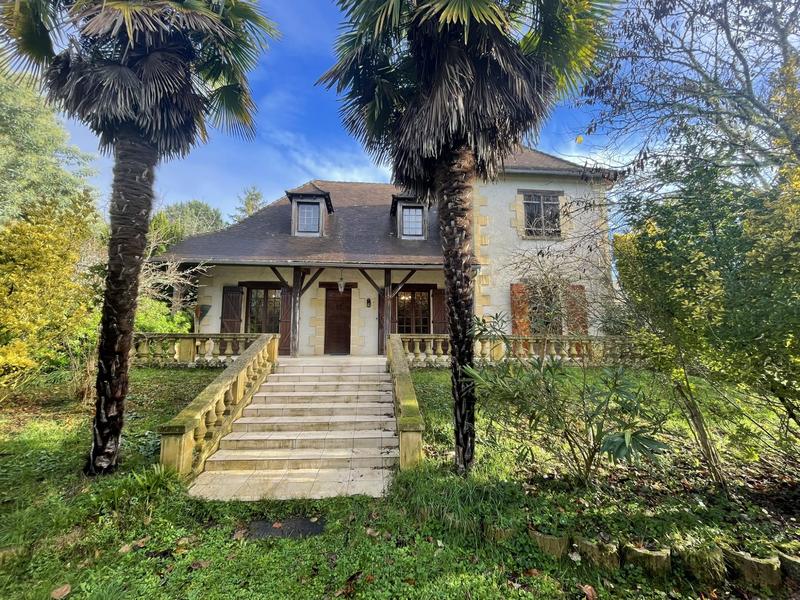 Maison - 141 m² - 5 pièces