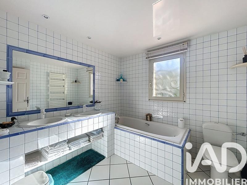 Maison - 195 m² - 5 pièces