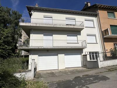 Maison de ville - 181 m² - 9 pièces