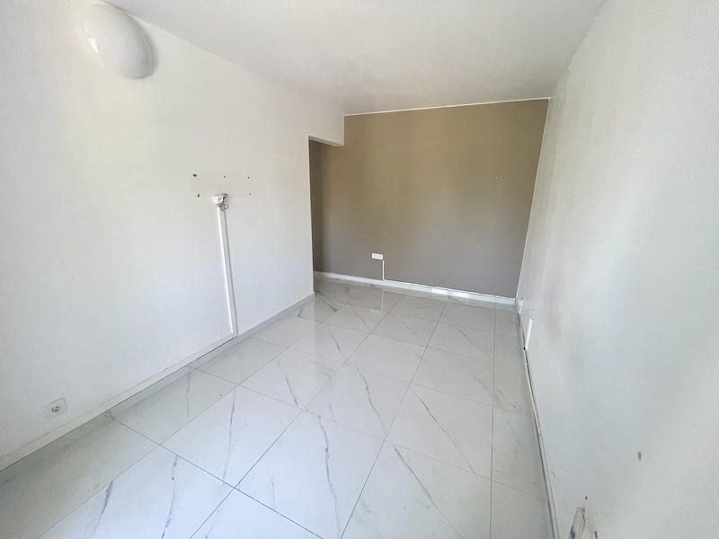 Appartement - 92 m² - 5 pièces