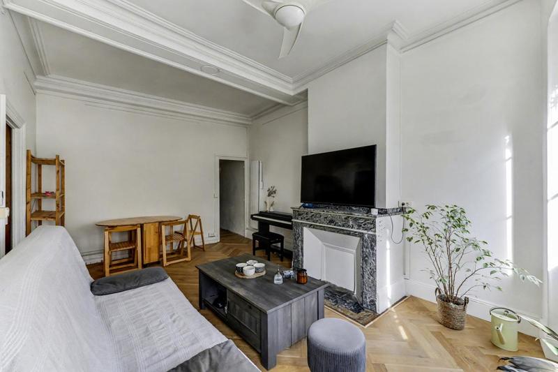 Appartement - 93 m² - 4 pièces