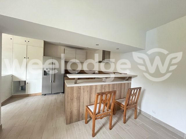 Maison - 100 m² - 6 pièces