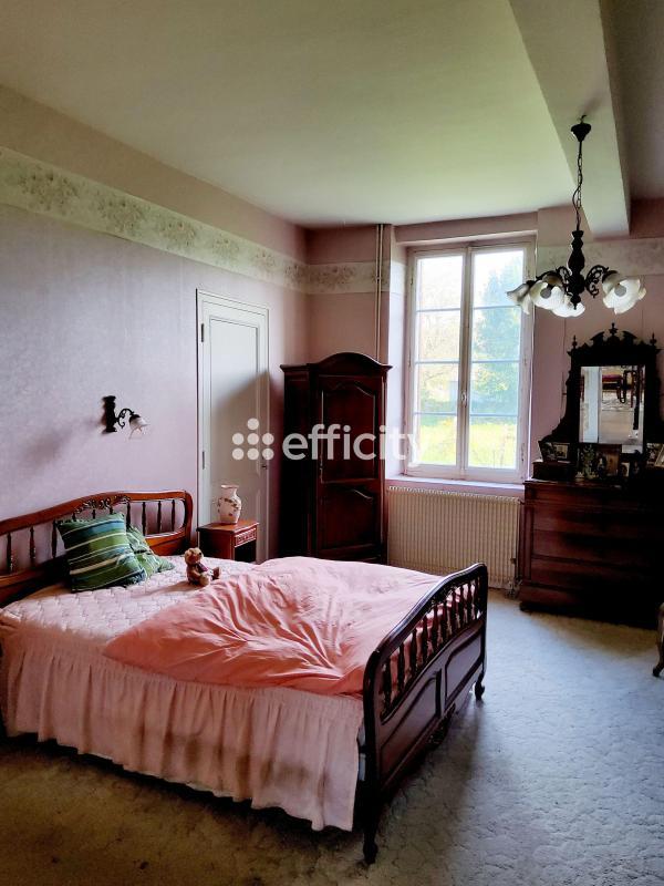 Maison - 230 m² - 5 pièces