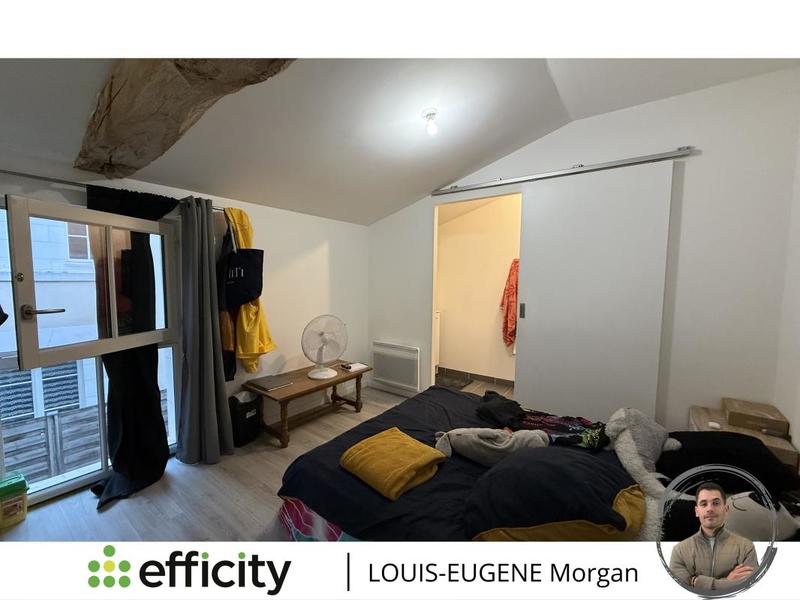 Immeuble - 150 m² - 10 pièces