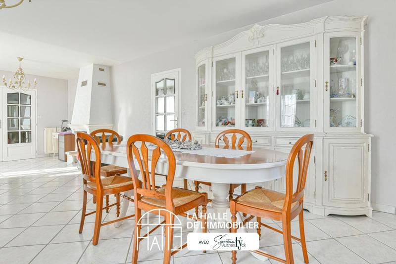 Pavillon - 148 m² - 7 pièces