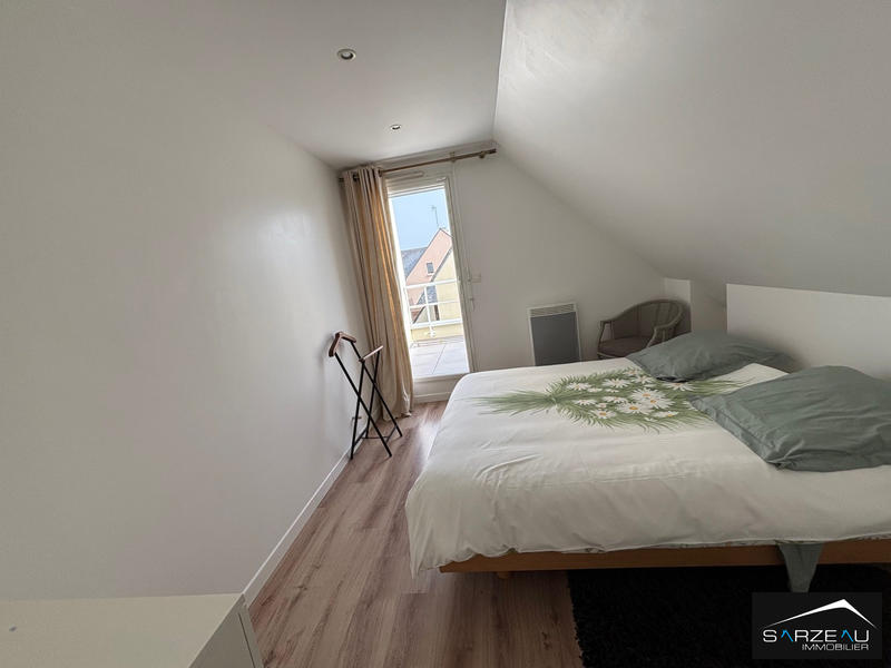 Maison - 212 m² - 10 pièces