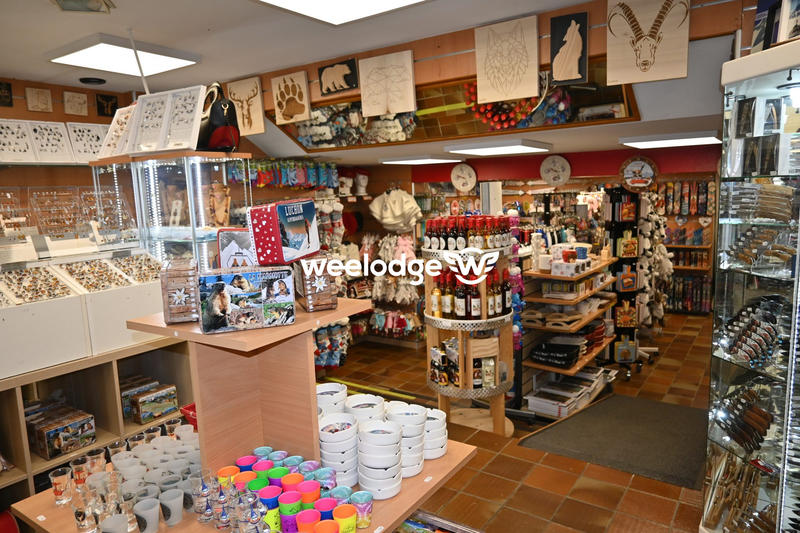 Local commercial - 64 m² - 3 pièces