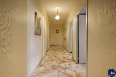 Appartement - 90 m² - 3 pièces