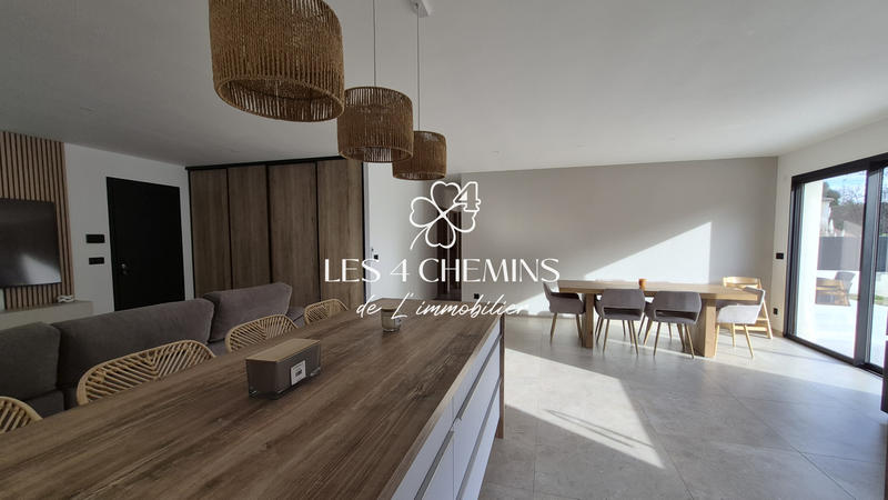 Villa - 100 m² - 4 pièces