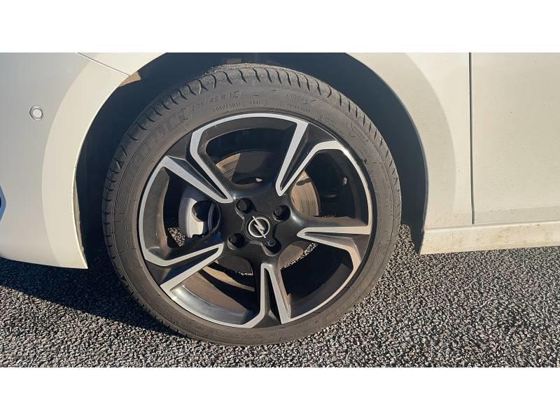 Opel Corsa 1.2 Turbo 100 ch Bvm6 Gs