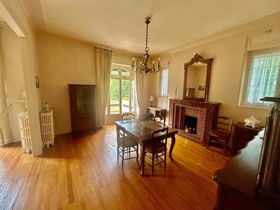 Maison - 148 m² - 7 pièces