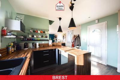 Maison - 87 m² - 5 pièces