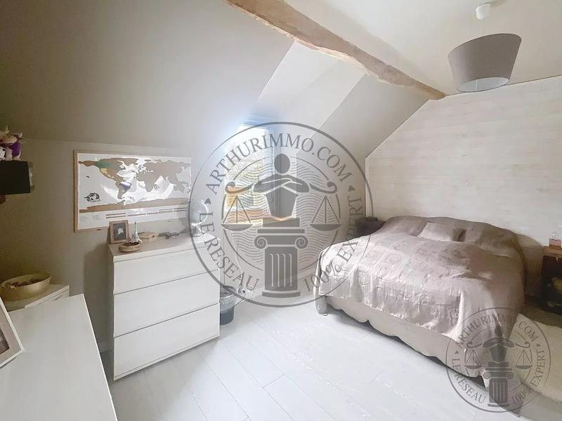 Maison - 96 m² - 4 pièces