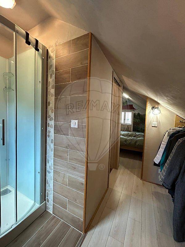 Maison - 80 m² - 5 pièces