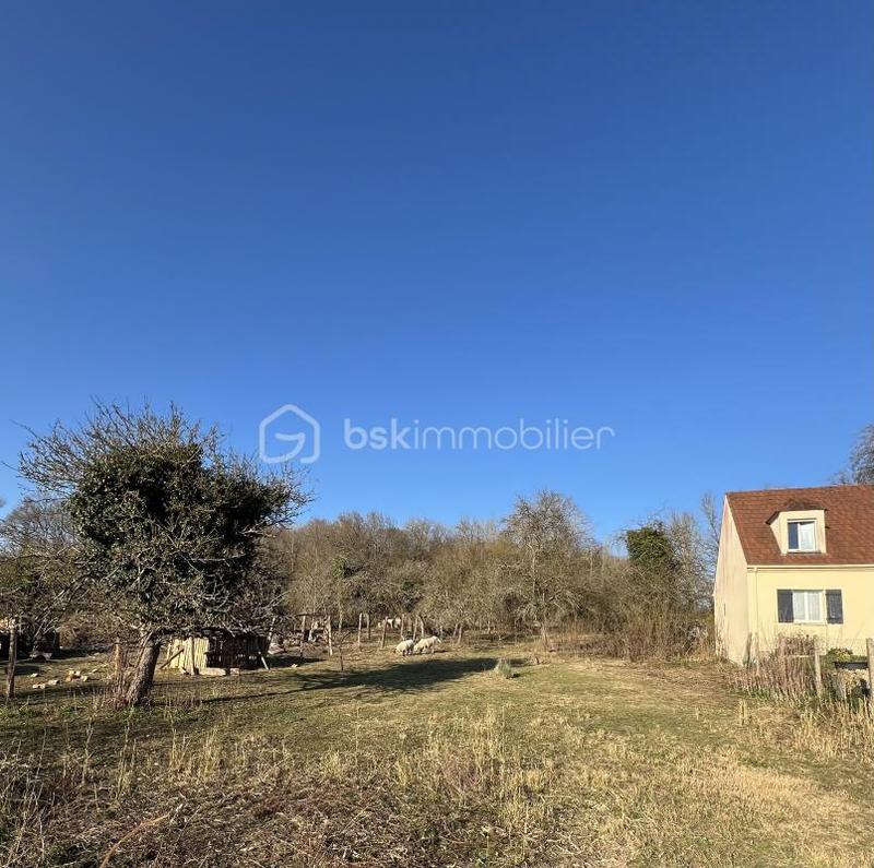 Terrain constructible - 1 581 m²