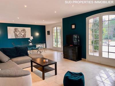 Villa - 207 m² - 7 pièces