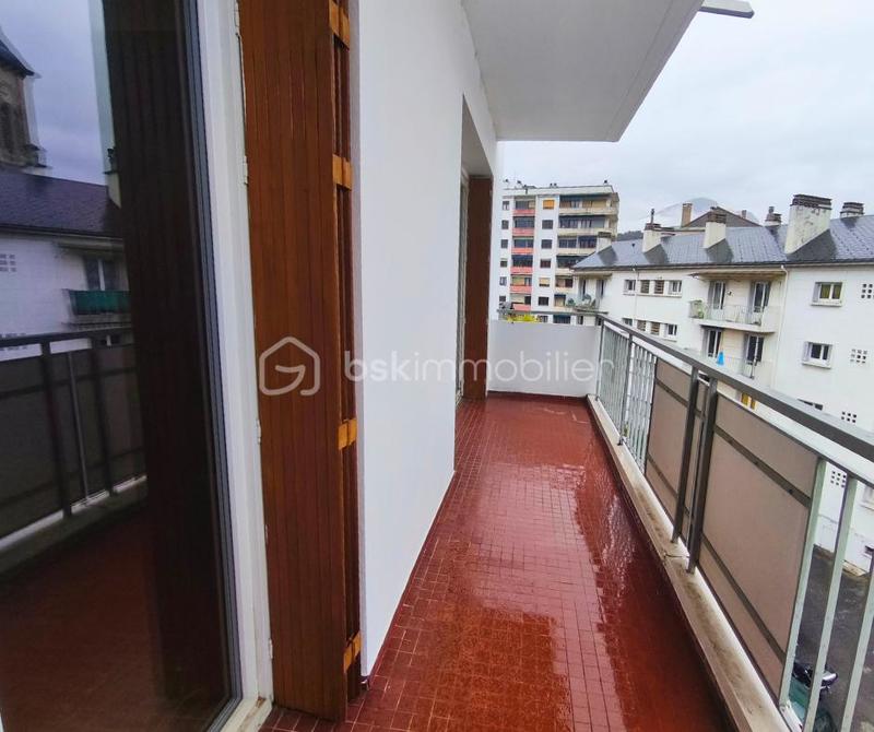 Appartement - 77 m² - 3 pièces