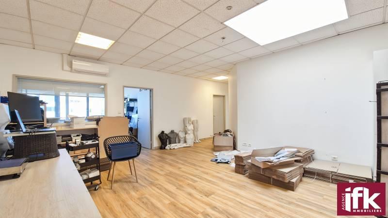Local commercial - 280 m² - 10 pièces