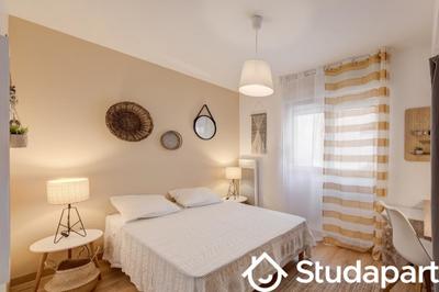 Chambre - 14 m² - 1 pièce