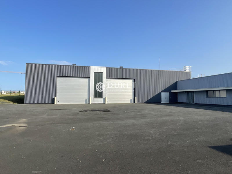 Local d'activités - 1 035 m²