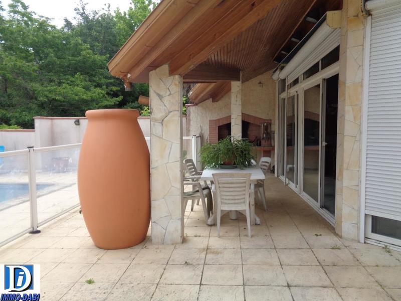 Villa - 183 m² - 6 pièces