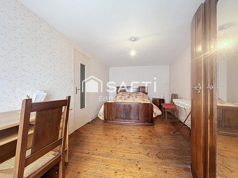 Maison - 90 m² - 5 pièces