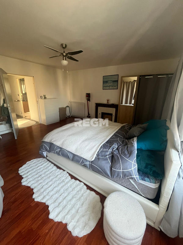 Maison - 142 m² - 6 pièces