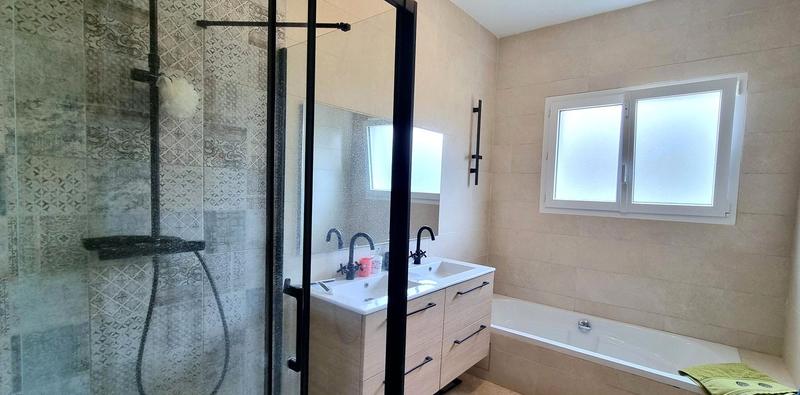 Maison - 115 m² - 6 pièces