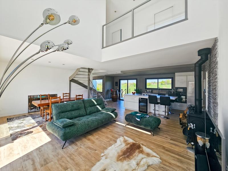 Maison - 149 m² - 5 pièces